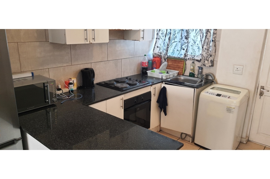 2 Bedroom Property for Sale in Maitland Western Cape